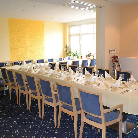 科特布斯城市酒店 招待所 科特布斯